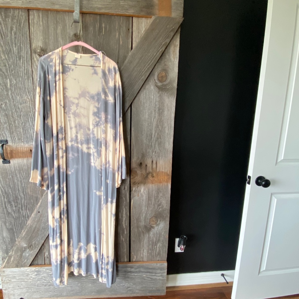 Surf gypsy tie dye kimono